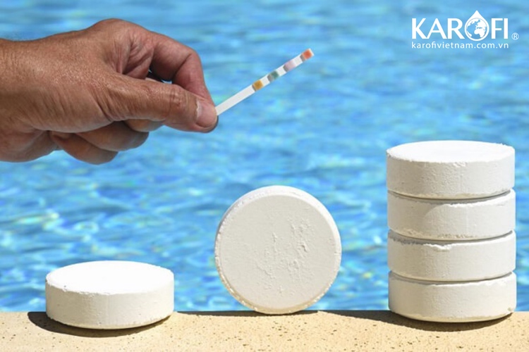 Những lưu ý khi xử lý nước bể bơi bằng hoá chất