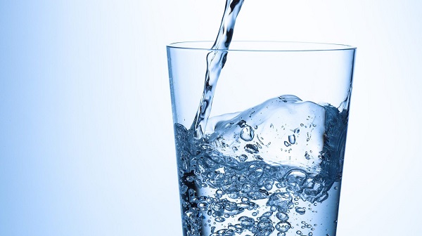uống nước đúng cách mỗi ngày