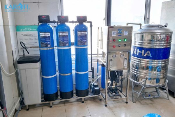 Vì sao lại lựa chọn hệ thống Sakura 250L/H SKTK250/AT cùng bồn inox đứng 500L?