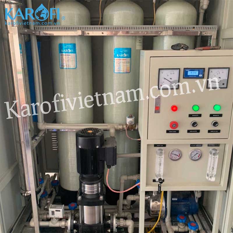 Hệ thống lọc nước RO công nghiệp công suất 500 lít/h có vỏ tủ KCN-500-T