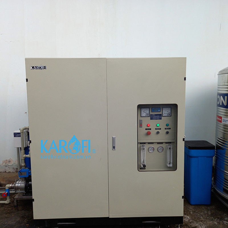 Hệ thống lọc nước RO công nghiệp công suất 2000L/H có vỏ tủ KCN-2000-T