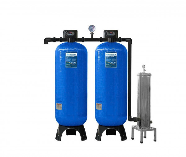  Máy lọc nước tổng đầu nguồn công xuất 5m3/h 2 cột áp lực tự động sục rửa Sakura SKT205C