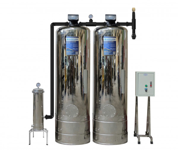  Máy lọc nước tổng đầu nguồn công xuất 5m3/h 2 cột áp lực tự động sục rửa Sakura SKT205I