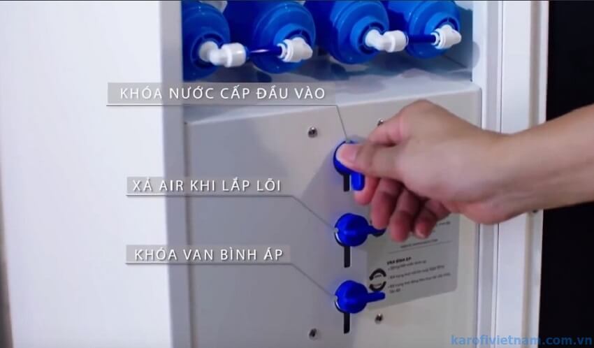 hướng dẫn thay lõi lọc nước karofi
